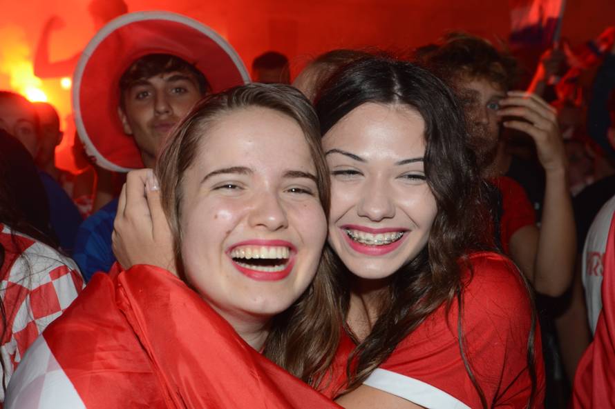 Idemo u finale! Ludnica na ulicama, cijela Hrvatska gori