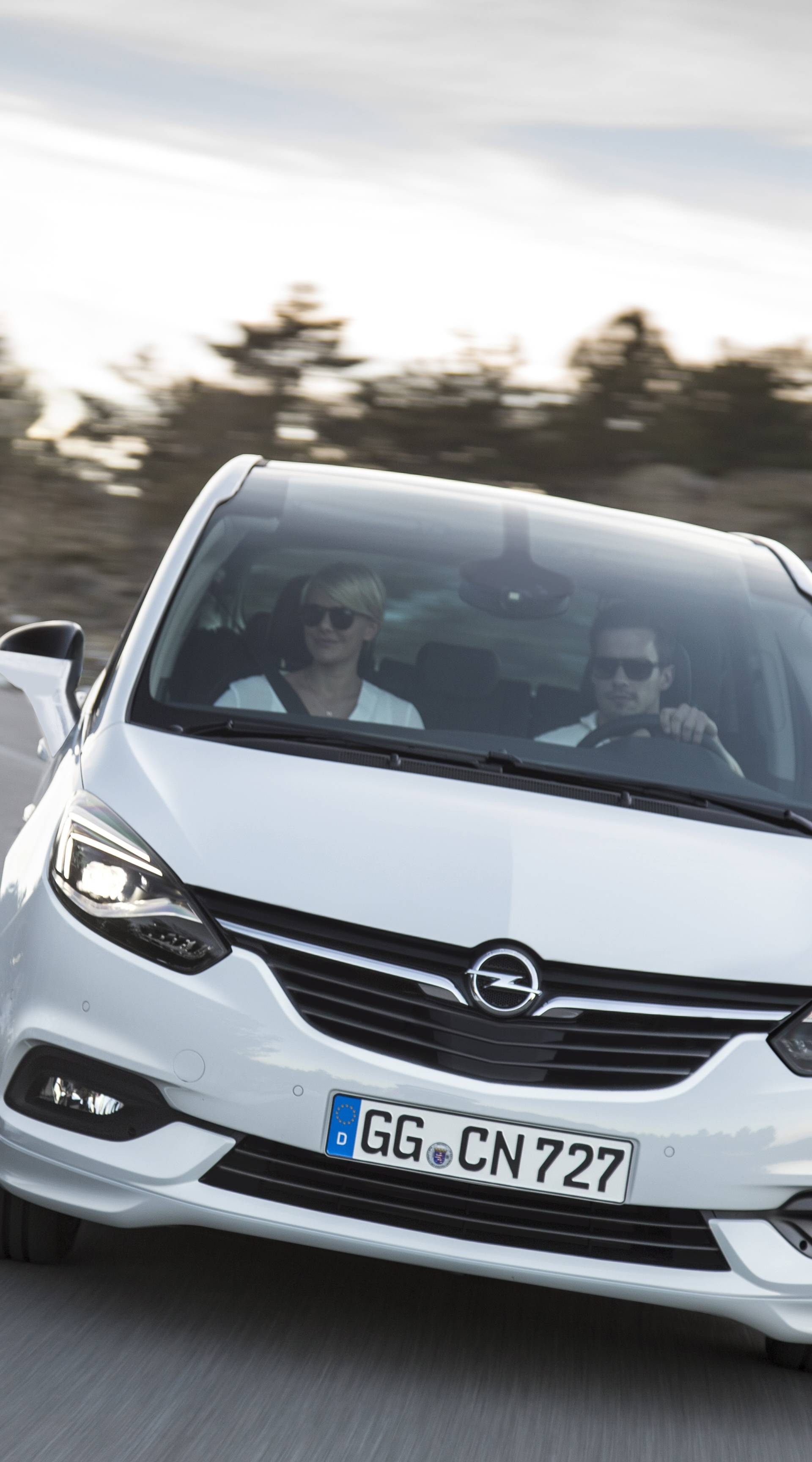 Nova Opel Zafira pokazuje da monovolumeni nisu na izdisaju