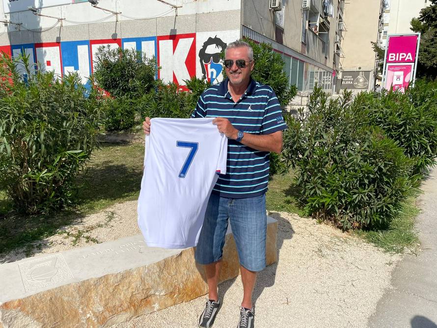 Kukoč konačno sjeo na svoju klupu i dobio sedmicu Hajduka: Ovi ljudi dirnuli su me u srce...