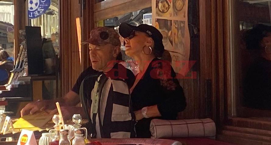 Bruce Dickinson s partnericom uživao na Baščaršiji, a uskoro će nastupiti u zagrebačkoj Ciboni