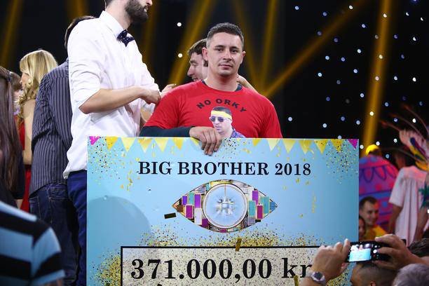 Pobjednik Big Brothera sretno zaljubljen: Sav novac potrošio