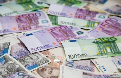 6 razloga zbog kojih Hrvatska bez eura tone u sigurnu smrt