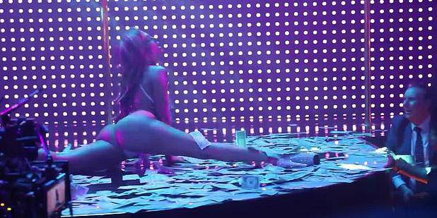 J.Lo naporno vježbala da bi u filmu mrdala guzom u tangama