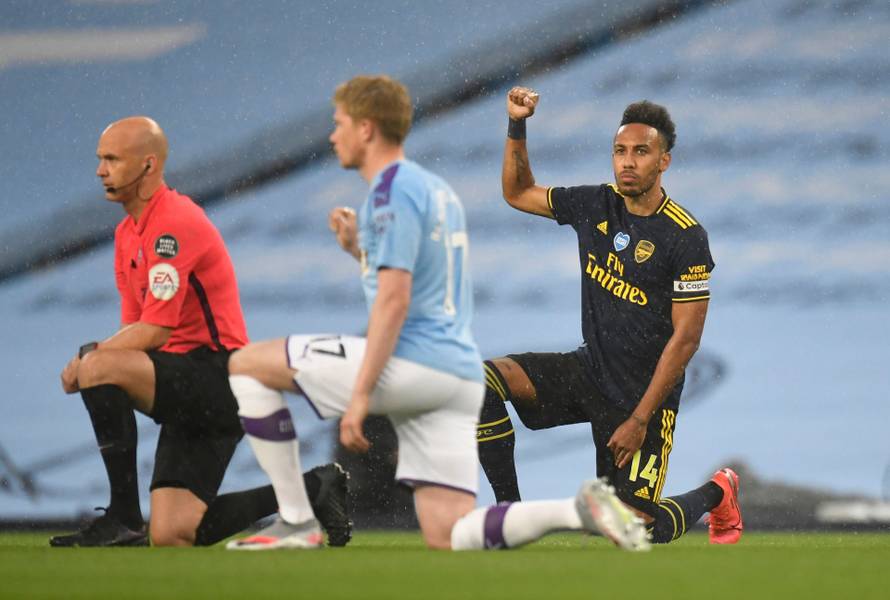 Premier League - Manchester City v Arsenal