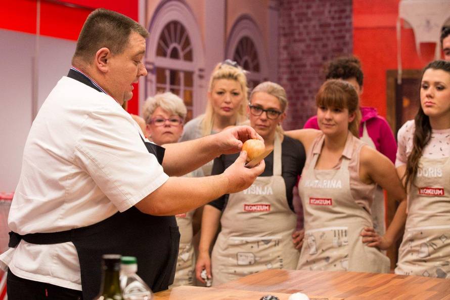 Netko će večeras plakati od muke, a netko zbog luka