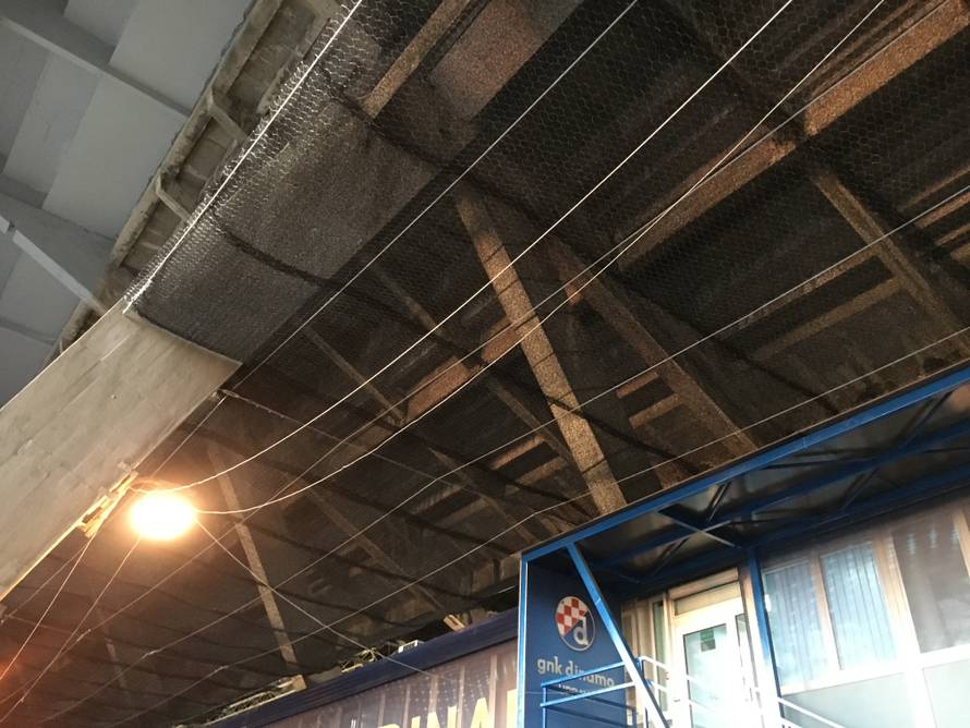 Staklo s Maksimira palo pokraj djece! Izbjegnuta je tragedija...