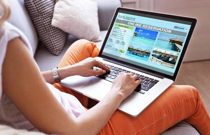 Rezervirajte putovanje iz udobnosti doma: Online agencija koja povezuje svijet