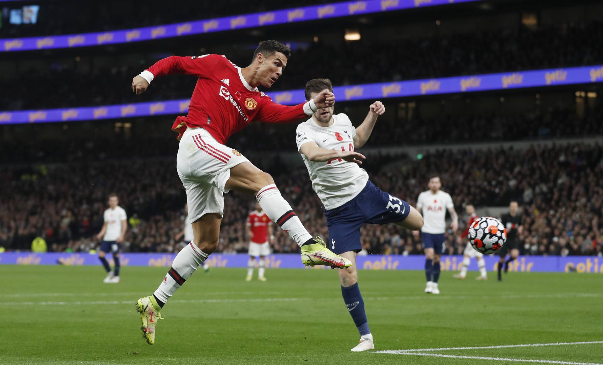 Premier League - Tottenham Hotspur v Manchester United