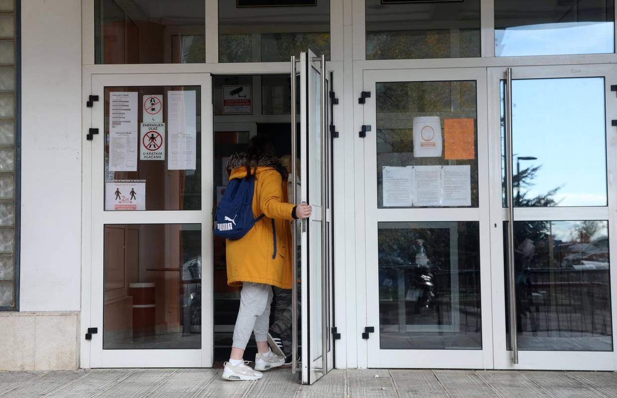 Velolučka srednja škola je među 10 odabranih u projektu EU: 'Veseli nas entuzijazam učenika'