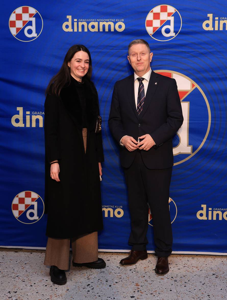 Zagreb: Poznati na svečanoj 300. izvedbi predstave Ćiro