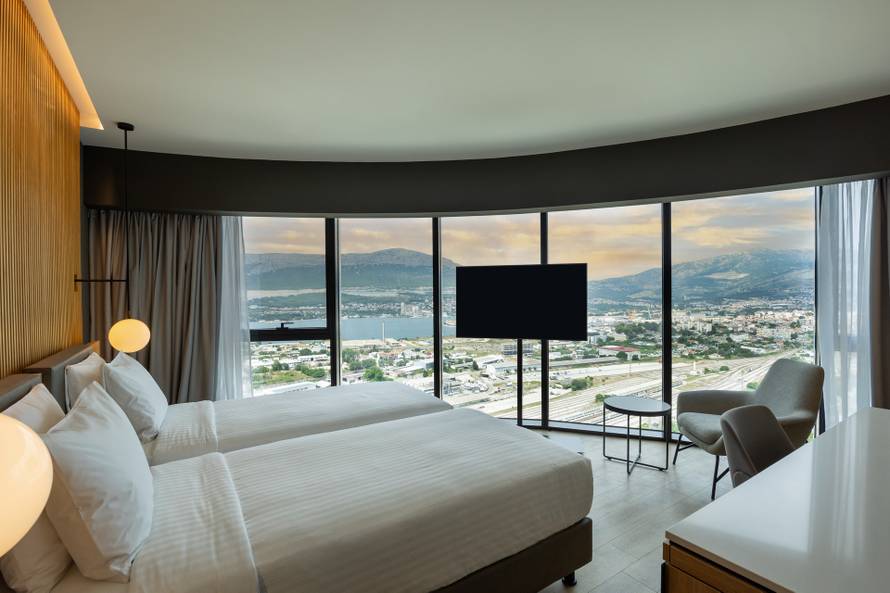 U najvišoj hrvatskoj zgradi otvorili AC Hotel, iz njega puca veličanstven pogled na Split