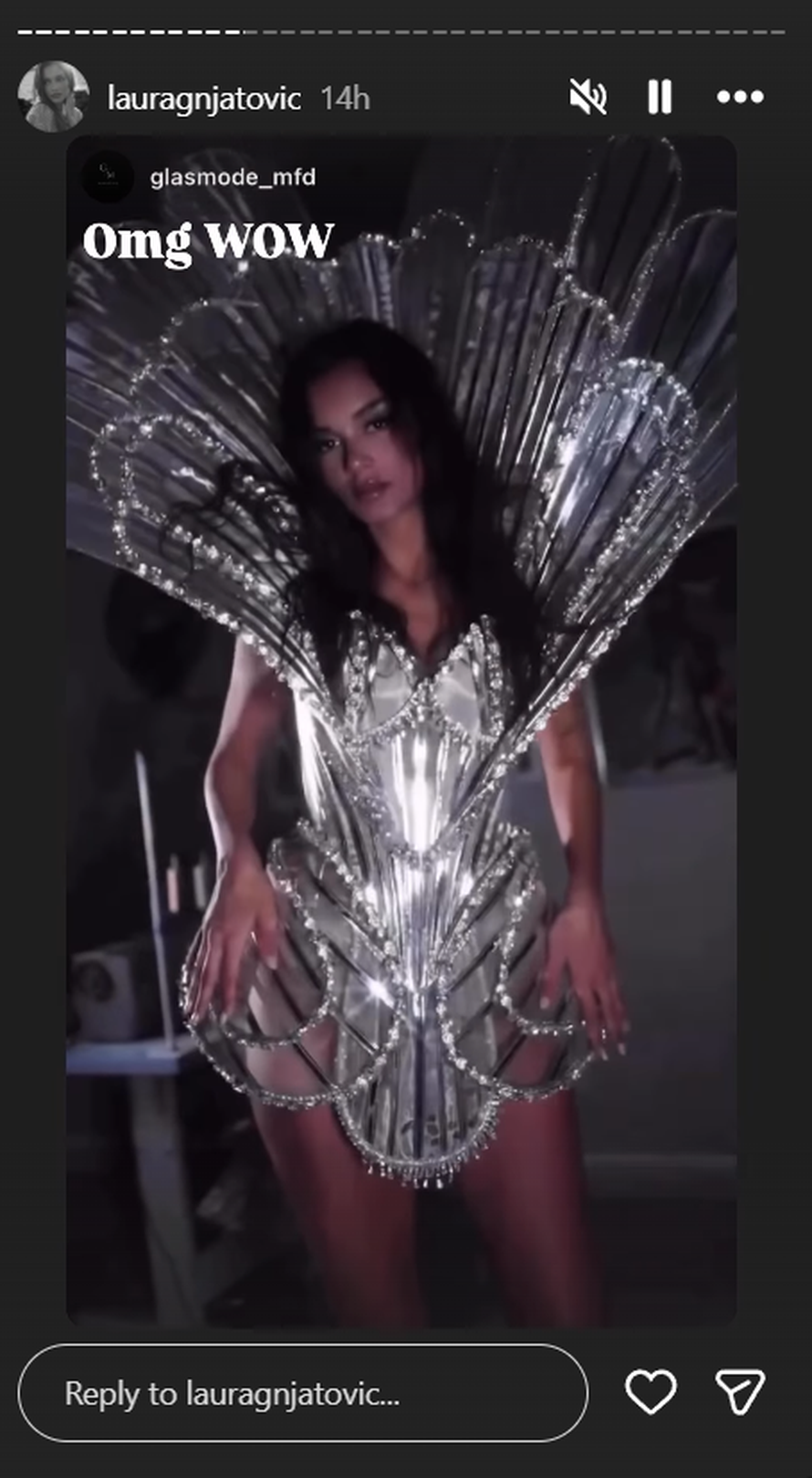 Laura Gnjatović pokazala je nacionalni kostim, a predstavlja rijetku školjku: Osvanuo i video