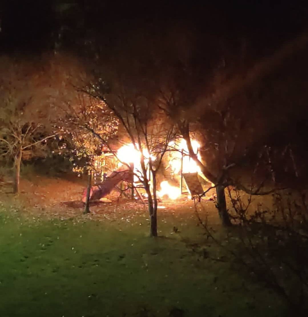Požar na igralištu u Vinkovcima