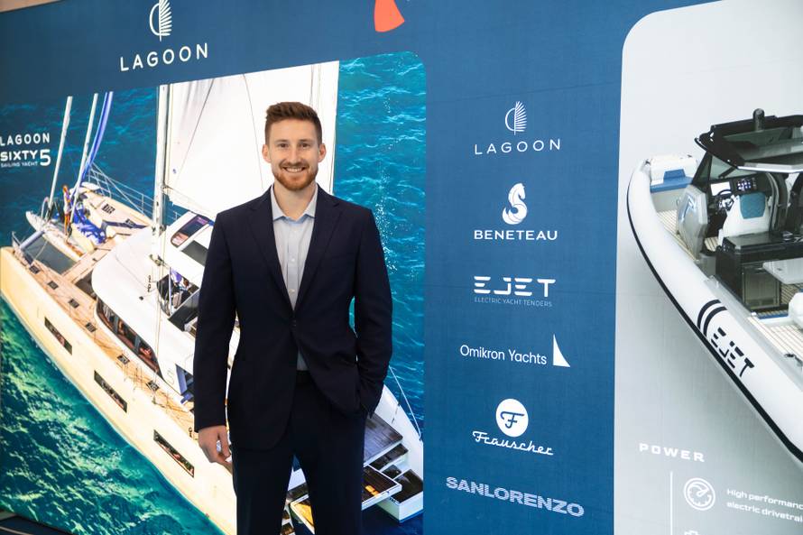 Na sajmu u Düsseldorfu velikom feštom tvrtka Master Yachting proslavila 45 godina postojanja