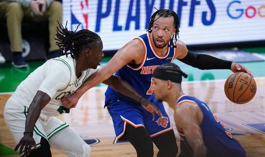 VIDEO Samo šokovi u NBA ligi: Celticsi promašili najviše trica u povijesti, Brunson ih je 'izludio'!