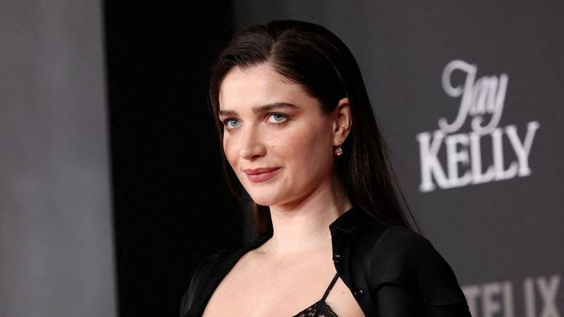 I ova ljepotica prati trendove: Nosila grudnjak, ali proziran. Ispod njega joj se sve vidjelo...