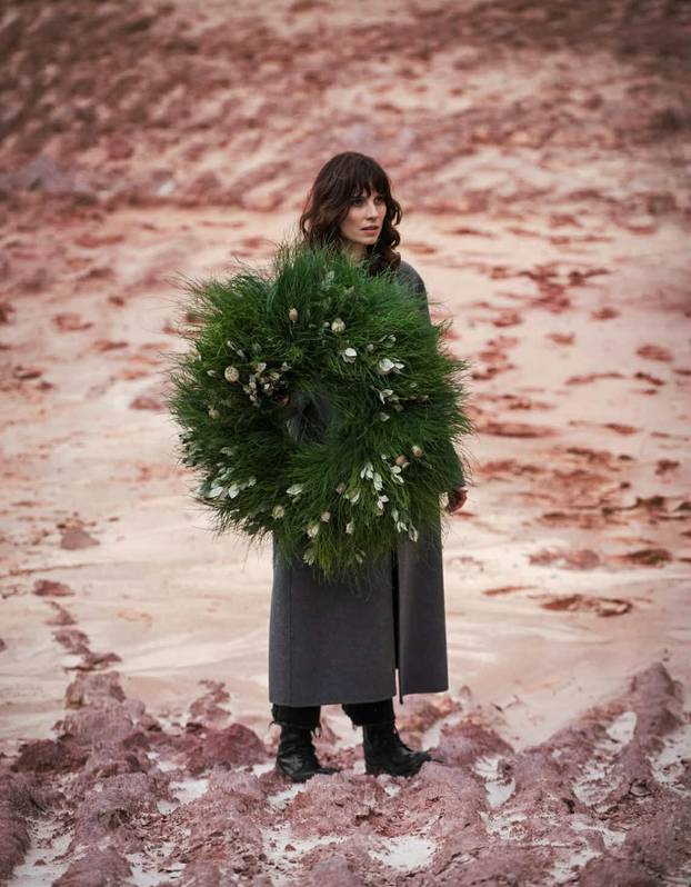 FOTO Domaći kreativci svojim vijencima za vrata stvaraju blagdansku magiju već na ulazu