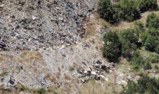 Air tractor je gasio požar na Braču i pao, pilot neozlijeđen