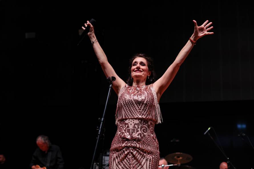 Frankfurt: Hrvatska noć u Suwag Energie Areni