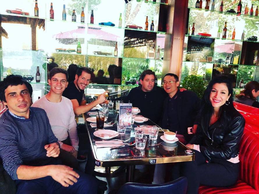 Ana Rucner nakon Kalembera ljubi bubnjara, držali se za ruke