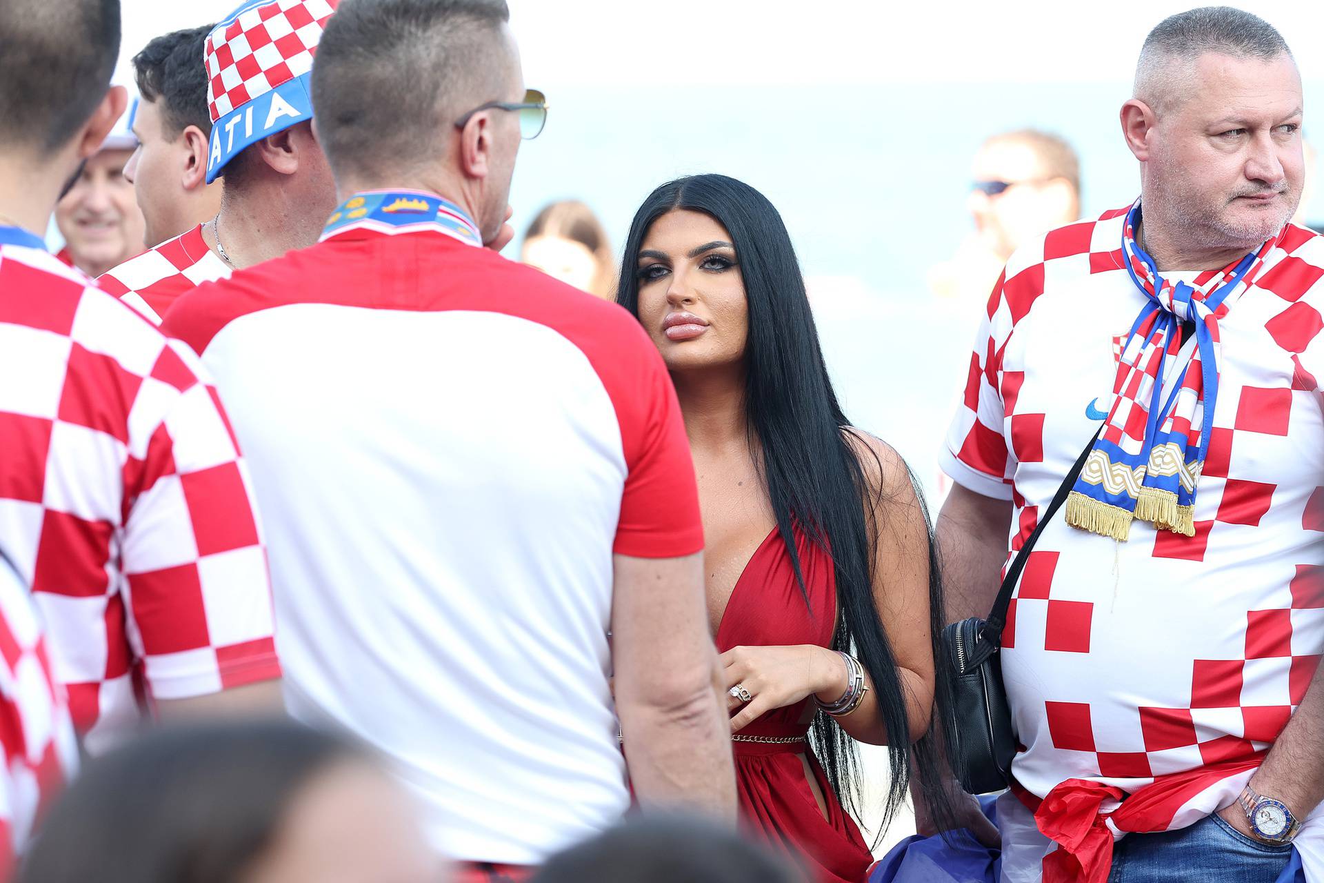 KATAR 2022 - Magdalena iz Mannheima u društvu navijača Hrvatske