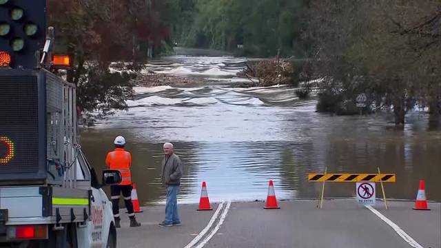 Heavy rains in Australia's east cause flooding in Sydney