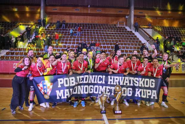 Igrači Stanoinvest Futsal Pule boljim izvođenjem šesteraca obranili titulu pobjednika Kupa Hrvatske