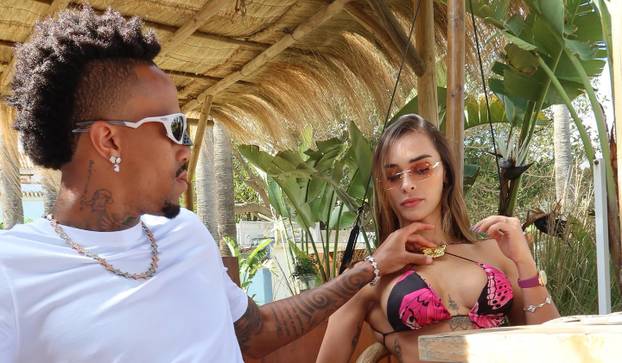 FOTO Realova zvijezda oženila atraktivnu influencericu. Imaju troje djece iz prethodnih veza