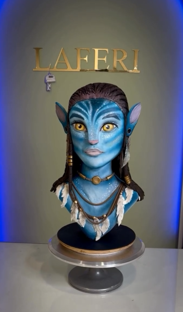 FOTO Maja Šuput proslavila je 46. rođendan - pogledajte tortu koja je bila hit večeri