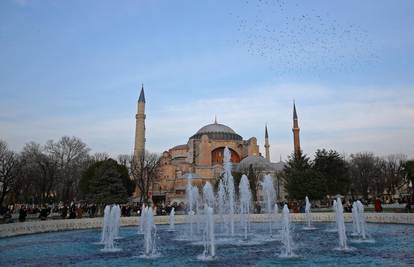Erdogan prelomio: Bivšu crkvu Aju Sofiju pretvorio  u džamiju!
