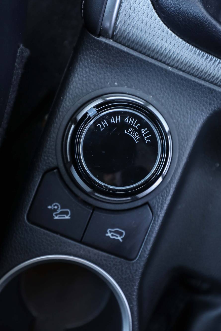 Mitsubishijev terenski radnik može biti i šminker na cesti