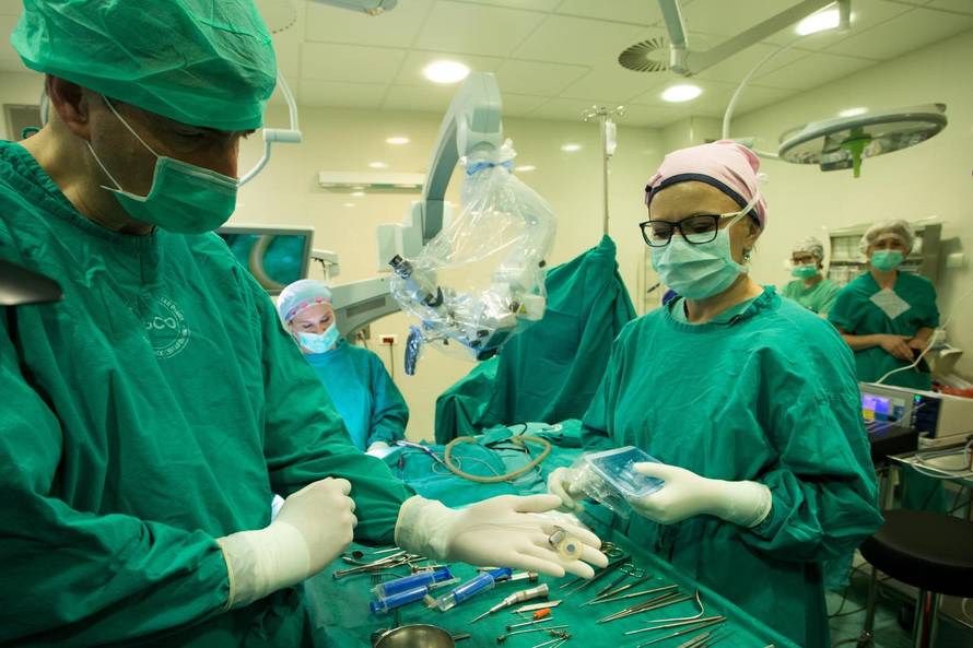 U osječkome KBC-u prvi put ugrađena 2. umjetna pužnica