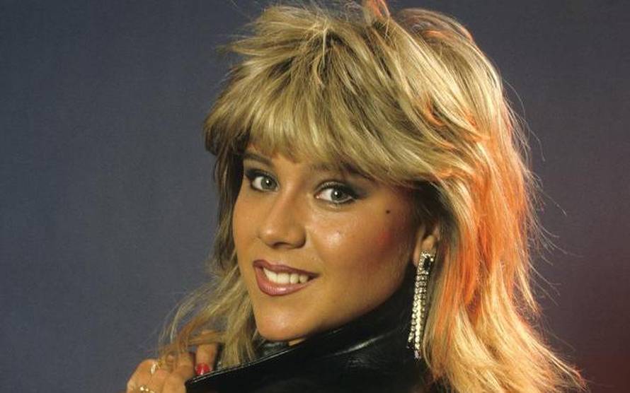 Bila je seks bomba 80-ih, a sada se udala za djevojku Lindu