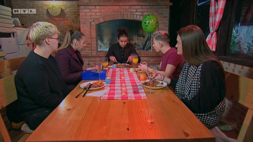 Novih 40 bodova u 'Večeri za 5': 'Sve sam probala, sve je super!'