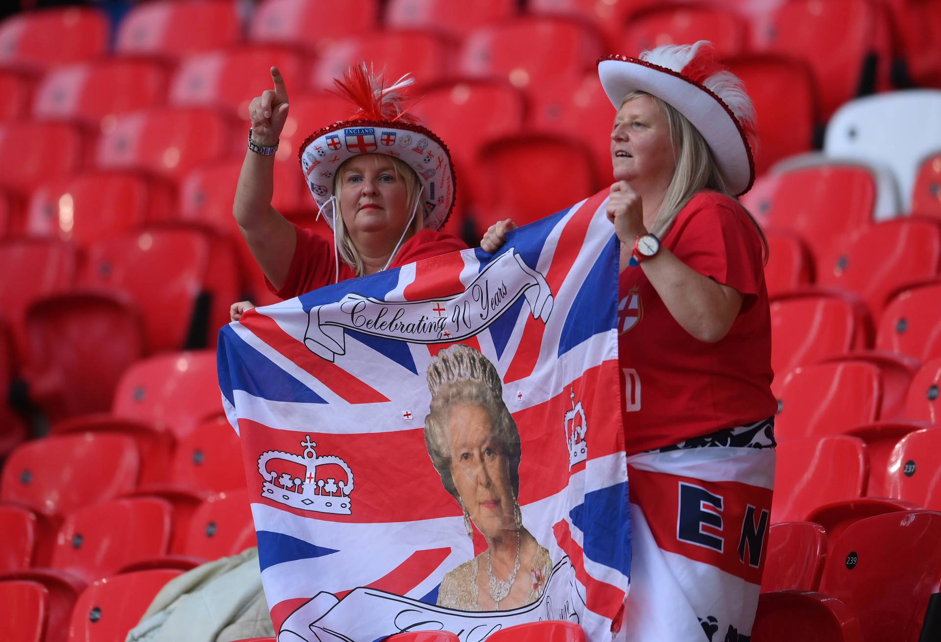 Euro 2020 - Group D - Czech Republic v England