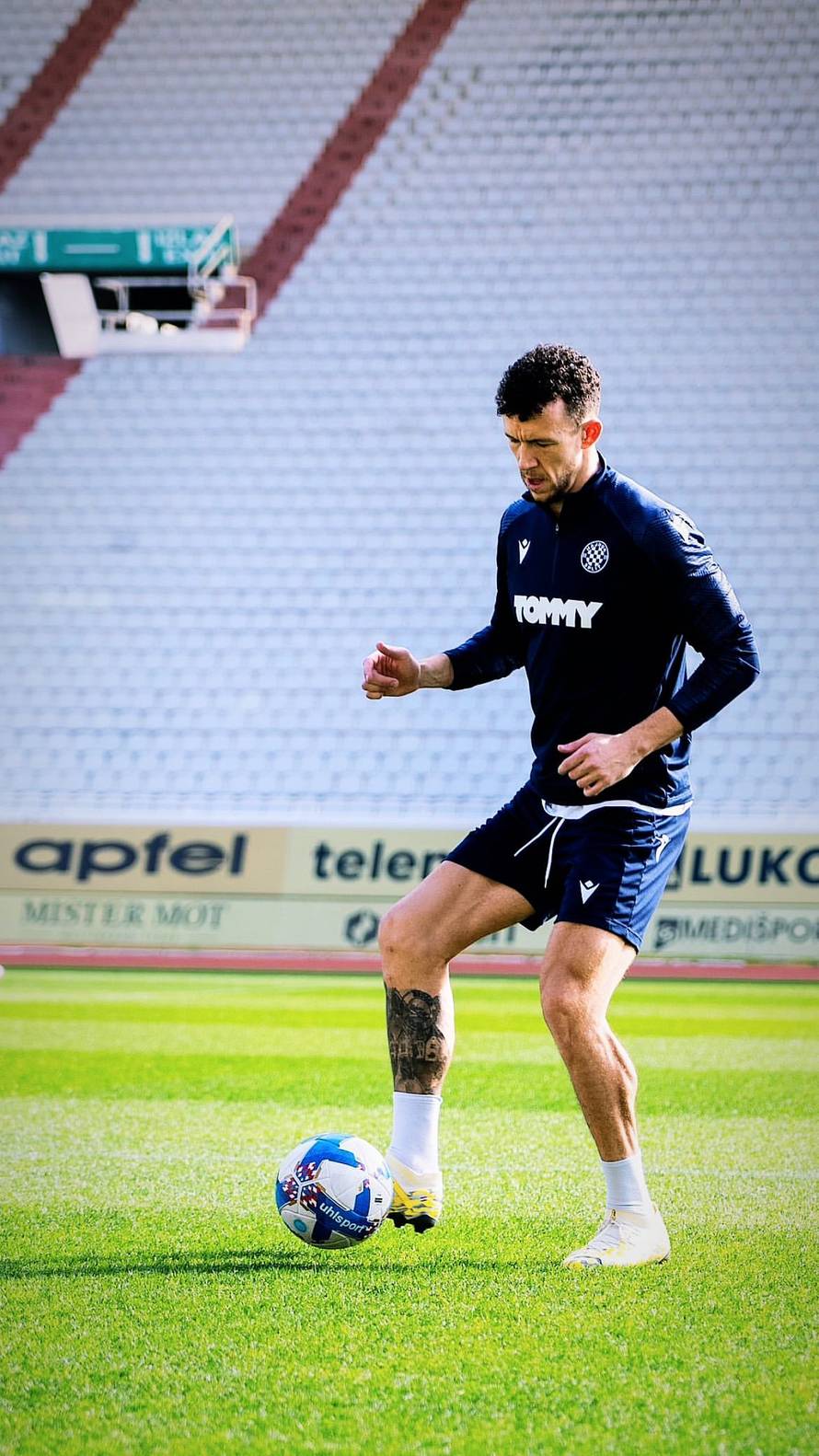 Ava Karabatić brani Perišića: 'S Ivanom sam se igrala u pijesku, zabio mi je gol na igralištu...'