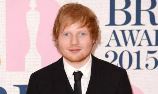 Ed Sheeran izmamio je suze tinejdžerici i zapjevao s njom