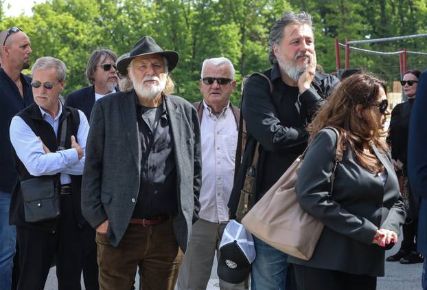 Zagreb: Posljednji ispraćaj redatelja Veljka Bulajića