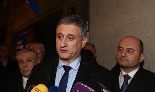 Karamarko:  Trgovina foteljama i ultimatumi ne dolaze u obzir!