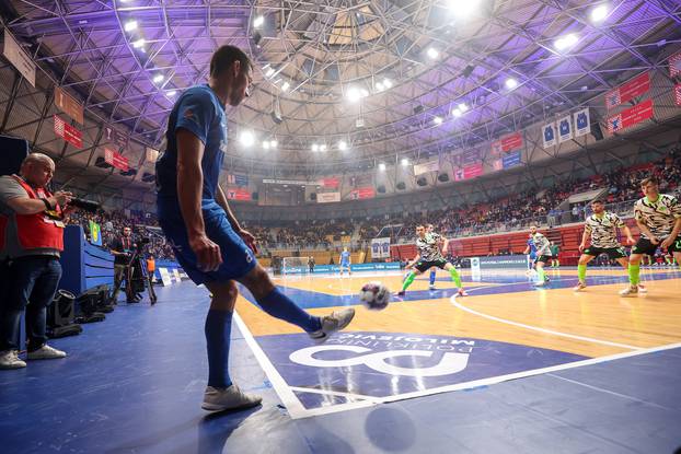 Susret Olmissuma i Futsal Dinama u 1. kolu Elitne runde Lige prvaka