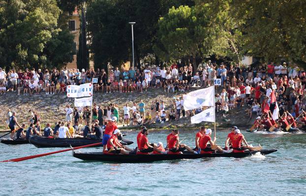 U Metkoviću startao 26. Maraton lađa