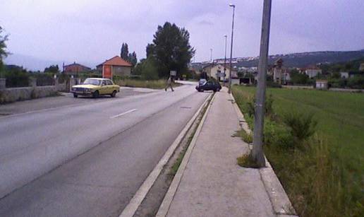 Nije zakočio auto, pa mu je završio nasred magistrale