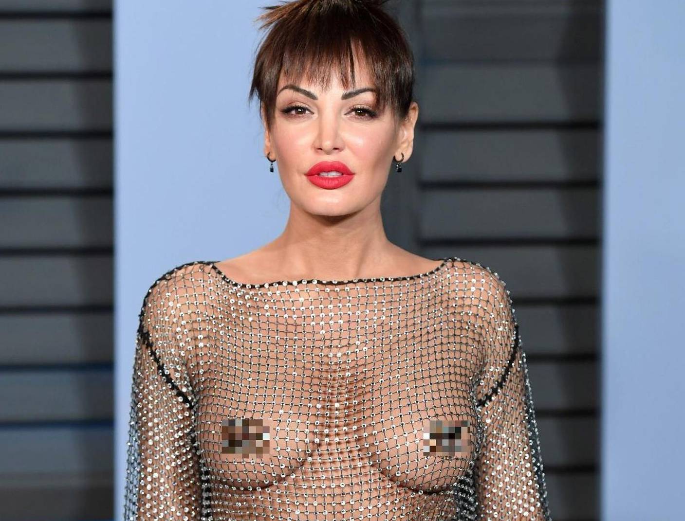 Albanska pjevačica je na party nakon Oscara došla golih grudi