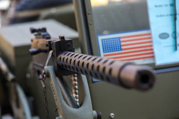 Zagreb: Na Europskom trgu održana je izložba oldtimera