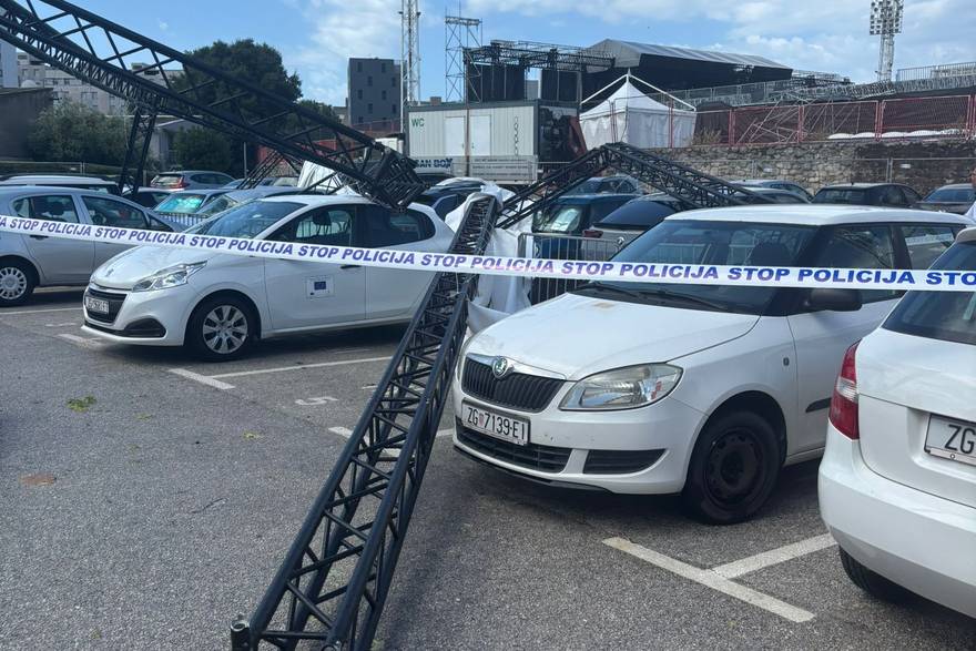 Split: Konstrukcija pala na automobile