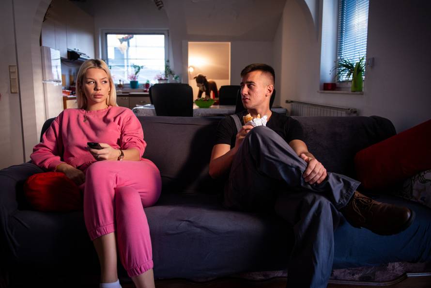 Kako izgleda život dvoje cimera? Red smijeha, red spletki u novom serijalu