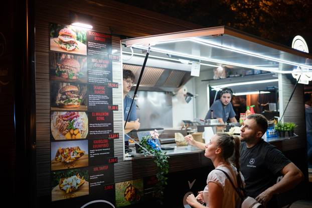 Zagreb: Otvoren Food Truck Festival