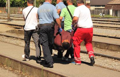 Uhvatili migrante u Karlovcu: Jednog su pronašli u katranu!