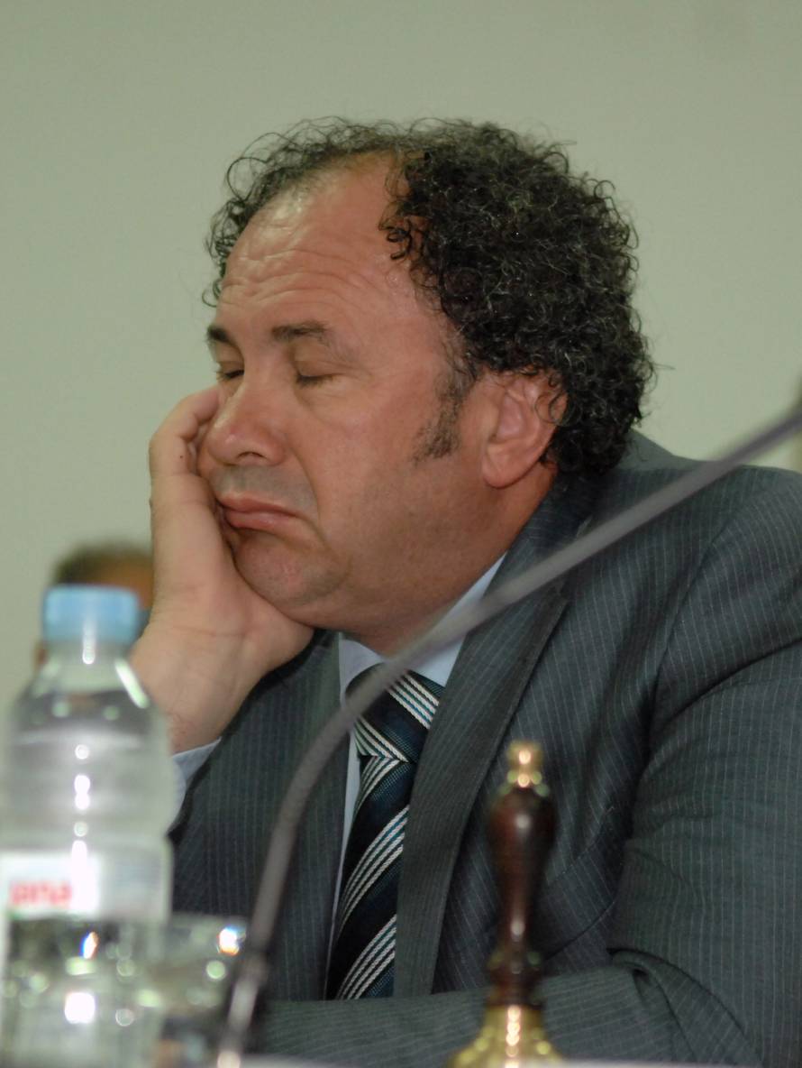 Split: Gradona?elnik Kerum odrijemao na sjednici Gradskog vije?a