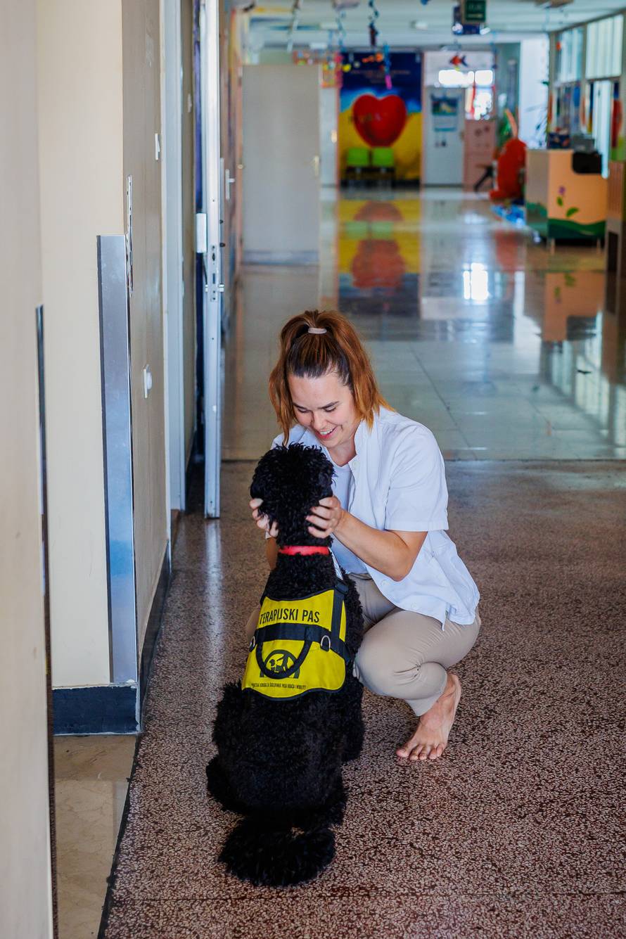 Split: Terapijski pas Dora i terapeutkinja Matea Vidak